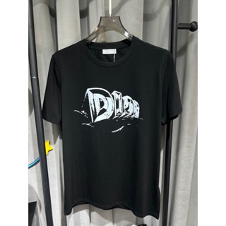 D10r ใหม่ เสื้อยืด คอกลม แขนสั้น พิมพ์ลายโลโก้ตัวอักษร สําหรับผู้ชาย S-4XL