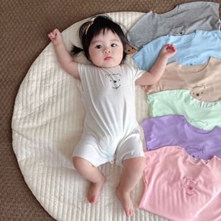 ชุดนอนจั๊มสูทรอมเปอร์ แขนสั้น น้ําหนักเบา สีพื้น แบบเรียบง่าย แฟชั่นฤดูร้อน สําหรับเด็กทารก