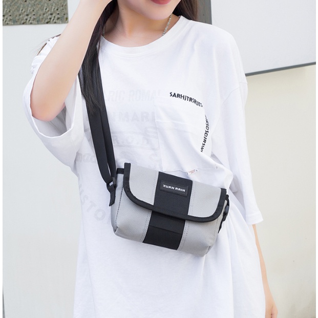 เตรียมส่งของ! !กระเป๋าผู้ชาย Messenger กระเป๋าผ้าแคนวาสจุของได้เยอะ