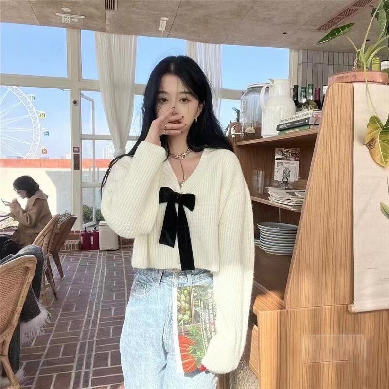 xiao เสื้อแจ็กเก็ตกันหนาว คอวี ผ้าถัก ประดับโบว์ ขนาดเล็ก สีชมพู แฟชั่นฤดูใบไม้ร่วง และฤดูหนาว สําหรับผู้หญิง 4UMG