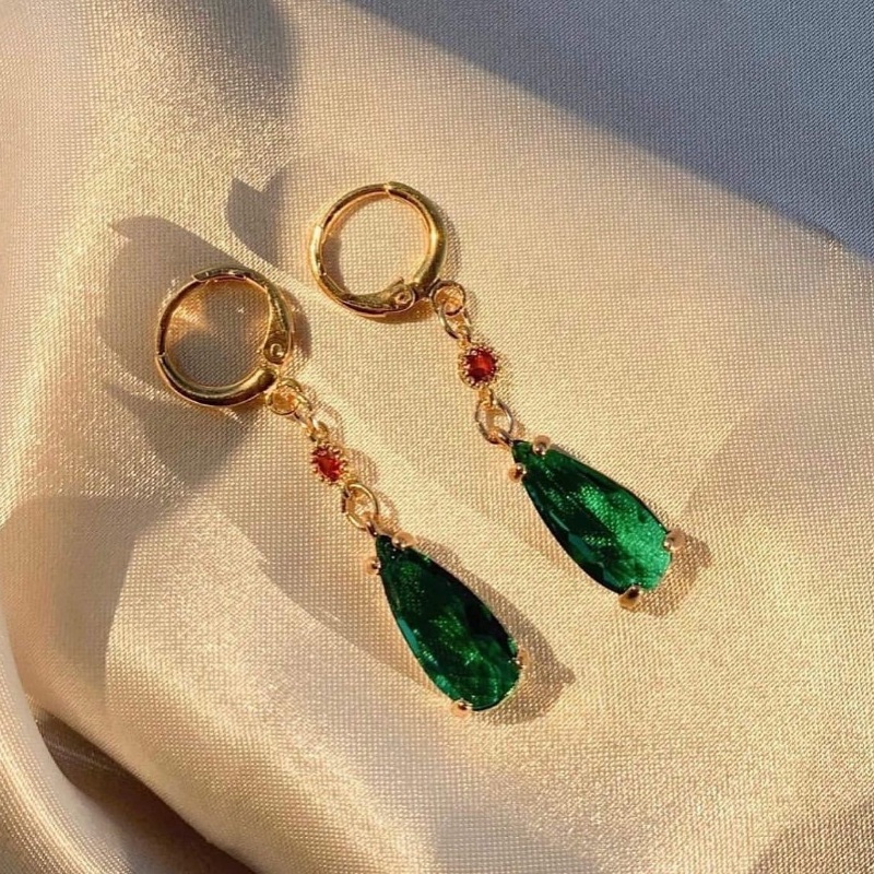 Japanese Anime Matching Earrings for Women's New Fashionable Green Crystal Water Drop Pendant Earrin