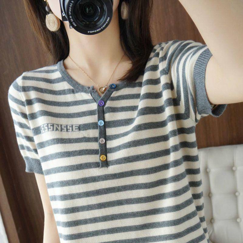 เสื้อยืดคอกลม แบบสวมหัว ทรงหลวม ลายทาง เข้ากับทุกชุด