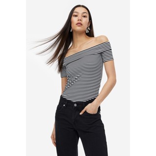 H&amp;M  Woman Off-the-shoulder top 1165046_1