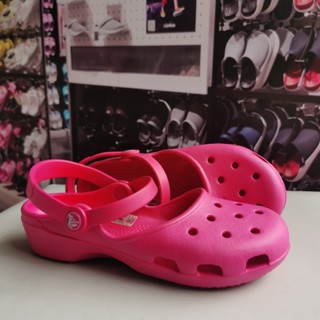 รองเท้าแตะ Crocs พื้นแบน ป้องกันการลื่น เหมาะกับเดินชายหาด สีขาว สําหรับผู้หญิง 202494