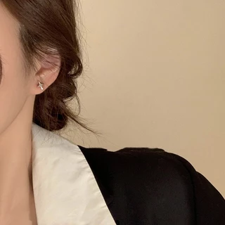 E444 Hypoallergenic Silver 925 ต่างหูไม่สมมาตร Mangxing ต่างหูเงินแฟชั่นฤดูร้อนเครื่องประดับ