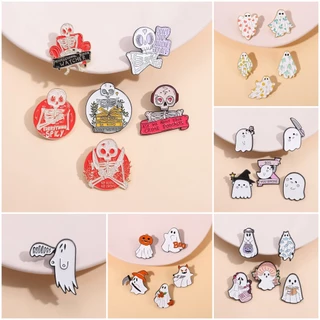 100 รูปแบบฮาโลวีนน่ารัก Ghost Lapel Pins สยองขวัญ Night Spooky ฟักทองเข็มกลัดโลหะสยองขวัญ Skull Badges อุปกรณ์เสริม