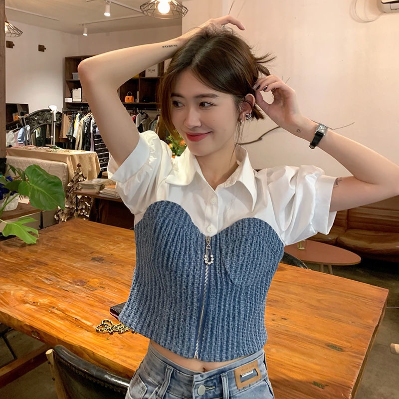 Rommers เสื้อเชิ้ตสีขาวเย็บผ้ายีนส์เวอร์ชั่นเกาหลี เสื้อเชิ้ตทำงานแขนสั้นทรงสลิมฟิตย้อนยุคใหม่ 2 สี