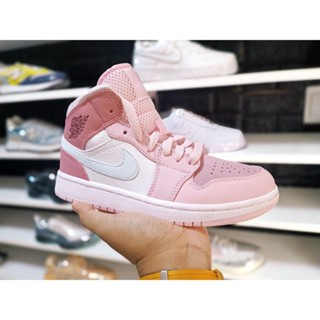 Jordan 1 Mid Ladies "สีชมพูดิจิตอล" สีชมพู / สีขาว AISL