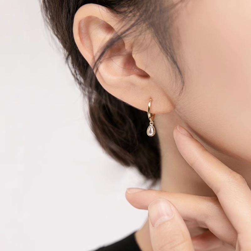 We Flower ต่างหูห่วง ทอง 14K ประดับเพทาย คริสตัล รูปหยดน้ํา หรูหรา กันแพ้ เครื่องประดับ สําหรับผู้หญิง