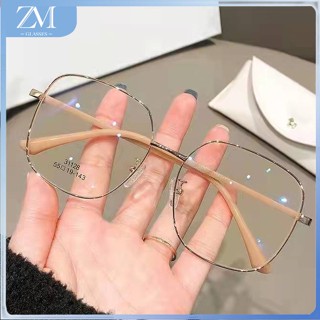 【ZM Glasses】คนดังที่มีแว่นตากรองแสงแบบเดียวกันแว่นตาสายตาสั้น 0°-600° ป้องกันรังสีแสงสีฟ้า กรอบสี่เหลี่ยม ชายและหญิง แฟชั่น กรอบโลหะ 039