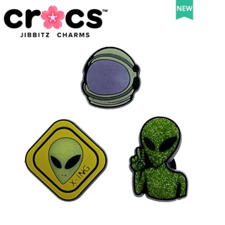 Jibbitz ใหม่ บักเกิลติดรองเท้า Crocs รูปนักบินอวกาศ เอเลี่ยน ดอกไม้ DIY 2023