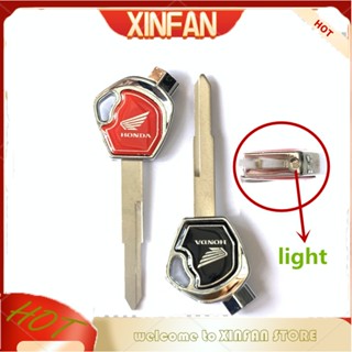 Xinfan กุญแจรถจักรยานยนต์ ด้านซ้าย พร้อมไฟ สําหรับสกูตเตอร์ HONDA CLICK BEAT DASH WAVE110i RS150R 100 125 150c (สามแม่เหล็ก)