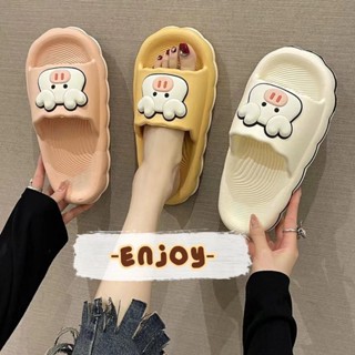 🍓EnJoy🍓 พร้อมส่ง (LT-HO) รองเท้าแตะแบบสวม ลายน้องวัวรูปหัวใจ ทรงหยัก