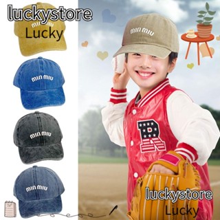 Lucky หมวกเบสบอล ผ้ายีน ปักลายตัวอักษร กันแดด ปรับขนาดได้ แฟชั่นฤดูร้อน สําหรับผู้ชาย และผู้หญิง