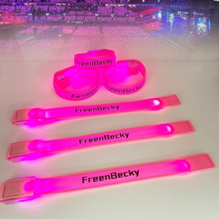 Freenbecky กําไลข้อมือ มีไฟ Led สีชมพู สําหรับแฟนคลับ