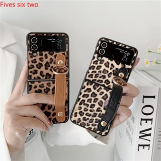 เคสมือถือ แบบแข็ง ลายหน้ายิ้ม เสือดาว พร้อมสายคล้อง สําหรับ Samsung Z Flip 3 4 5G Galaxy Z Flip 1 2 PC