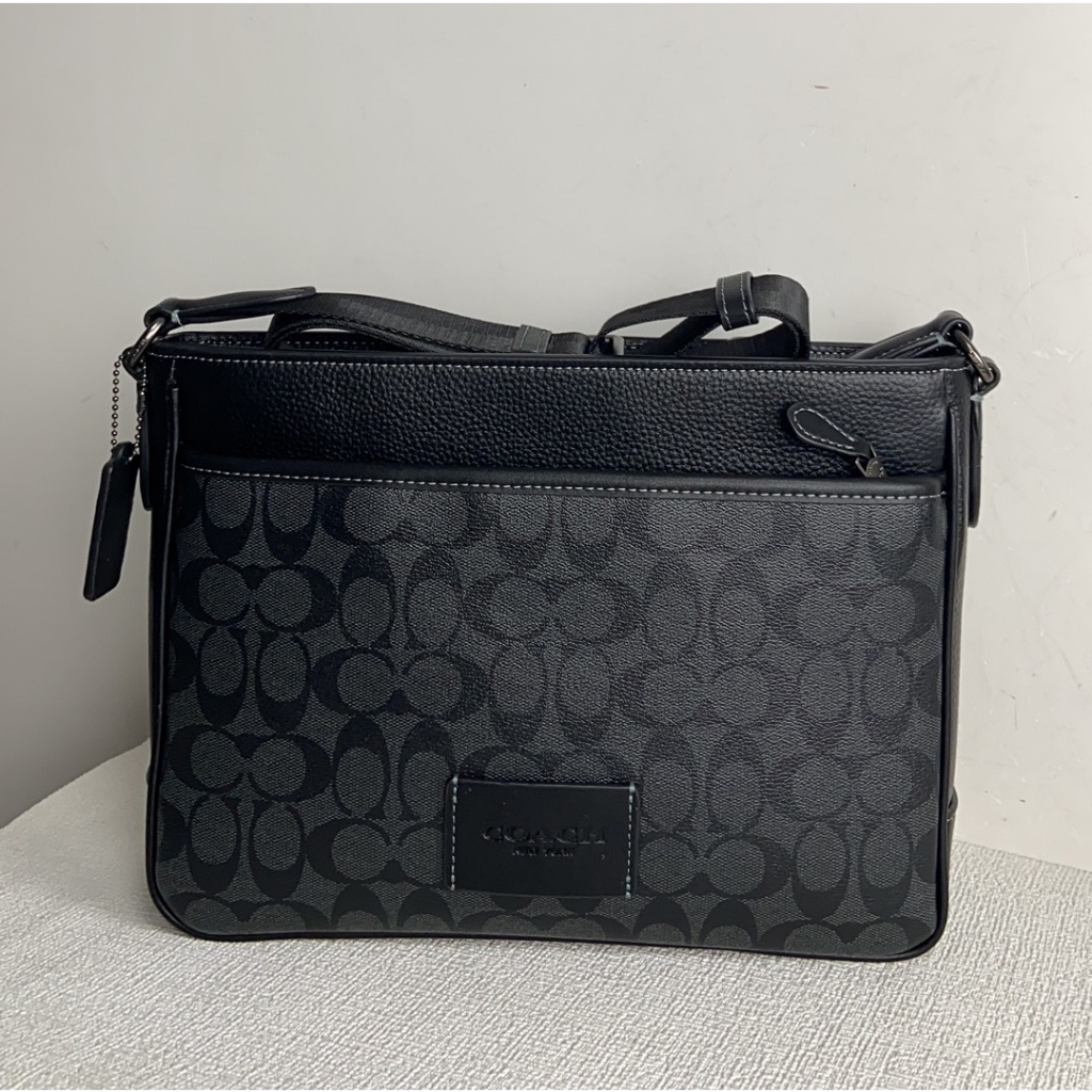 District Crossbody CH078 กระเป๋าสะพายไหล่ผู้ชาย COAC H กระเป๋าสะพายข้าง