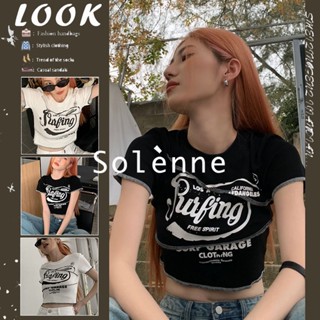 Solenne  เสื้อครอป เสื้อยืดผู้หญิง ครอป baby tee สาวเรโทร 2023 NEW Style คุณภาพสูง fashion ทันสมัย High quality A99J31W 36Z230909