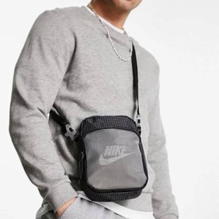 Nike Heritage Crossbody 2.0 ‘Charcoal’