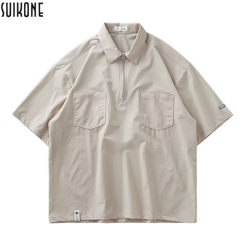 Suikone   เสื้อโปโลผู้ชายสไตล์ฮ่องกงใหม่สีทึบเรียบง่ายเสื้อยืดลำลองยอดนิยมของญี่ปุ่นแขนสั้น