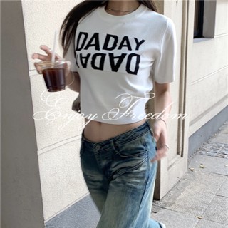 Enjoy Freedom เซ็กซี่แบบผู้หญิง ใส่เสื้อเอวสูง สั้น สั้น ฟิตแอนด์เฟิร์ม ฟิตแอนด์เฟิร์ม