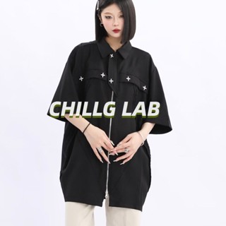 CHILLG LAB เสื้อไฮสตรีทอารมณ์สีทึบทุกคู่ฮาราจูกุศิลปะซิปแหลมคอสั้นแขนสั้นอินเทรนด์หลวมกระชับเสื้อยอดนิยมใหม่ของผู้หญิง