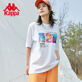 เสื้อยืดแขนสั้นลําลอง พิมพ์ลายธีมแฮปปี้ Kappa Kapa สําหรับผู้ชาย และผู้หญิง