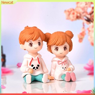 {Newcat} ตุ๊กตาฟิกเกอร์พลาสติก รูปการ์ตูนคู่รัก เสมือนจริง สําหรับตกแต่งภูมิทัศน์ขนาดเล็ก DIY 2 ชิ้น