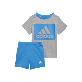 adidas ไลฟ์สไตล์ ชุดเสื้อยืดและกางเกงขาสั้น Essentials เด็ก สีเทา H65822