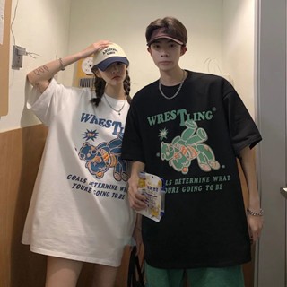 【Couple Tshirt Oversize】เสื้อยืดคอกลม แขนสั้น ทรงหลวม พลัสไซซ์ (ใส่ได้ 150 กก.) สําหรับทุกเพศ