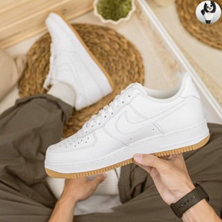 Nike Air Force 107 รองเท้าผ้าใบลําลอง สําหรับผู้ชาย ผู้หญิง สีขาวล้วน DJ2739-100