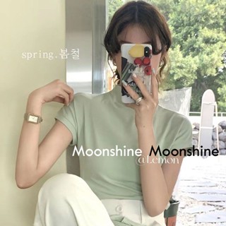 Moon  เสื้อครอป เสื้อแฟชั่นผู้หญิง y2k สีพื้น สําหรับผู้หญิง ใส่ไปคลับ ปาร์ตี้ 2023 NEW 23071008  fashion Chic ทันสมัย สวย A29J0ZV 36Z230909