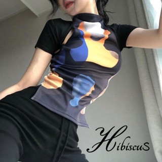 Hibiscus- เสื้อยืด แขนสั้น คอม็อค พิมพ์ลายกราฟฟิค ทรงสลิมฟิต แฟชั่นสตรี