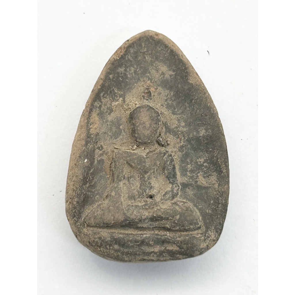 พระนางกำแพงกลีบบัว เนื้อดิน - 00016