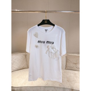 ❤️❤️【พร้อมส่ง】❤️❤️ Miumi** ใหม่ เสื้อยืดแขนสั้น แฟชั่นฤดูร้อน สําหรับผู้หญิง 2023