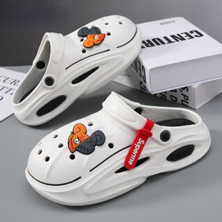 พร้อมส่ง Crocs รองเท้าแตะลําลอง พื้นหนา กันลื่น เหมาะกับเดินชายหาด แฟชั่นฤดูร้อน สําหรับผู้ชาย 2023