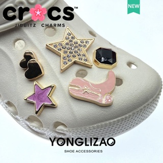 Jibbitz Crocs charms หัวเข็มขัดโลหะ รูปดอกไม้ แฟชั่น สําหรับตกแต่งรองเท้า Crocs 2023