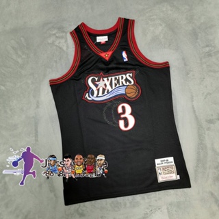 เสื้อกีฬาบาสเก็ตบอล NBA Mitchell &amp; Ness Jersey Philadelphia 76ers สําหรับผู้ชาย #3 เสื้อกีฬาแขนสั้น ลายทีม Allen Iverson 1997-98 สีดํา 993287