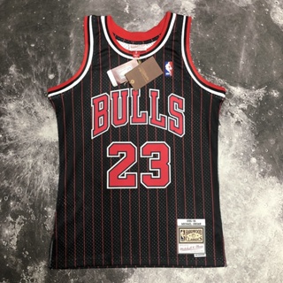 Mn 1996 Bulls No. เสื้อกีฬาบาสเก็ตบอล ลายทาง สีดํา สไตล์เรโทร สําหรับผู้ชาย 23 CBQG