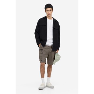 H&amp;M  Man Regular Fit Knee-length cargo shorts 1038486_1