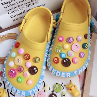 ช็อคโกแลตถั่ว Jbitz น่ารัก สําหรับ Croc Set M&amp;M Candy Jibits Charm Biscuit Shoe Charms Macaron Cookies Jibbits Crocks Pin สําหรับผู้หญิง รองเท้าอุปกรณ์เสริมตกแต่ง