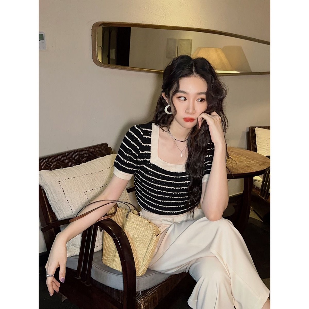 9676#เสื้อยืดแขนสั้น ผ้าถัก เข้ารูป ลายทาง แฟชั่นฤดูร้อน สไตล์บอททอม สําหรับผู้หญิง 2024