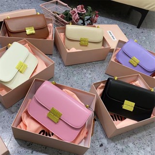 miumiu กระเป๋า กระเป๋าสะพายข้าง กระเป๋าสะพาย SC4457