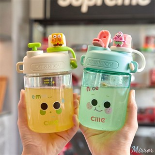 560ml ขวดน้ำพร้อมฟาง Bpa ฟรีถ้วยน้ำดื่มคู่นักเรียนแบบพกพา Anti-Fall ถ้วยเครื่องดื่มคุณภาพสูงวัสดุ Tritan กาต้มน้ำ M