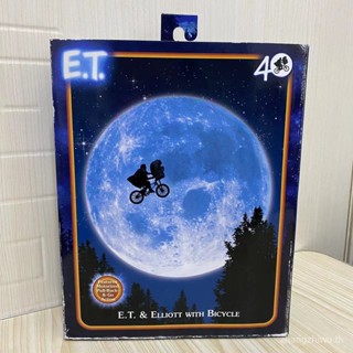 ของแท้ NECA 55065 E.T. โมเดลจักรยาน Leap Moon Version สไตล์คลาสสิก