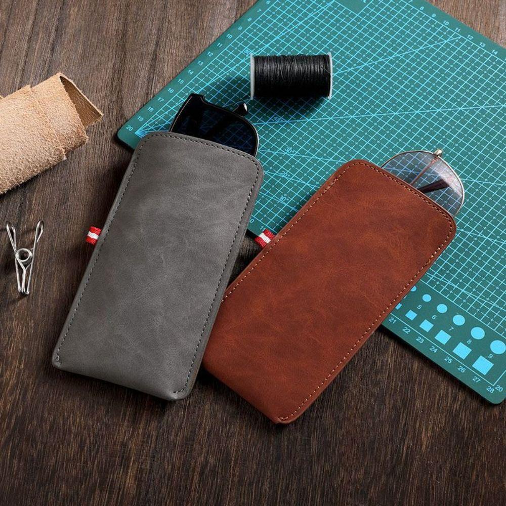 Qqmall กระเป๋าหนัง PU ทรงสี่เหลี่ยมผืนผ้า สีพื้น สําหรับใส่แว่นตาอ่านหนังสือ เครื่องประดับ