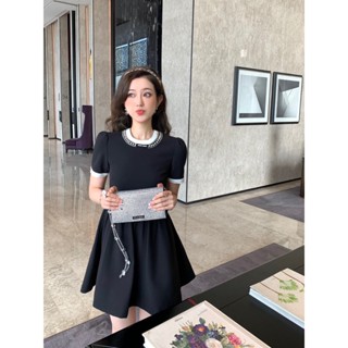 Q1HW MIU MIU 23 spring and summer new retro ballet style collar label nail drill design slimming sweet small black dress dress