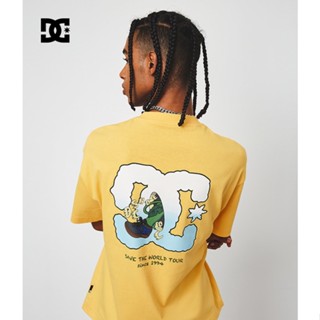 【พร้อมส่ง】DCSHOES ใหม่ เสื้อยืดคอกลม แขนสั้น ผ้าฝ้ายแท้ พิมพ์ลายโลโก้ ทรงหลวม แฟชั่นฤดูร้อน สําหรับคู่รัก