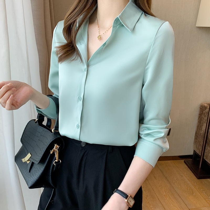 พร้อมส่ง เสื้อเชิ้ตแขนยาว ผ้าซาติน คอปก ทรงหลวม สีพื้น เข้ากับทุกการแต่งกาย แฟชั่นฤดูร้อน สไตล์เรโทร สําหรับผู้หญิง