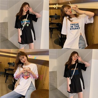 🐰JUCKY🐰 เสื้อสกรีนลาย ผ่าข้าง oversize สไตล์เกาหลี คอกลมแขนสั้น น่ารัก #C011